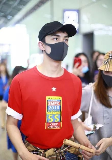 椰树椰汁被指虚假低俗宣传,椰树椰汁卫衣来袭