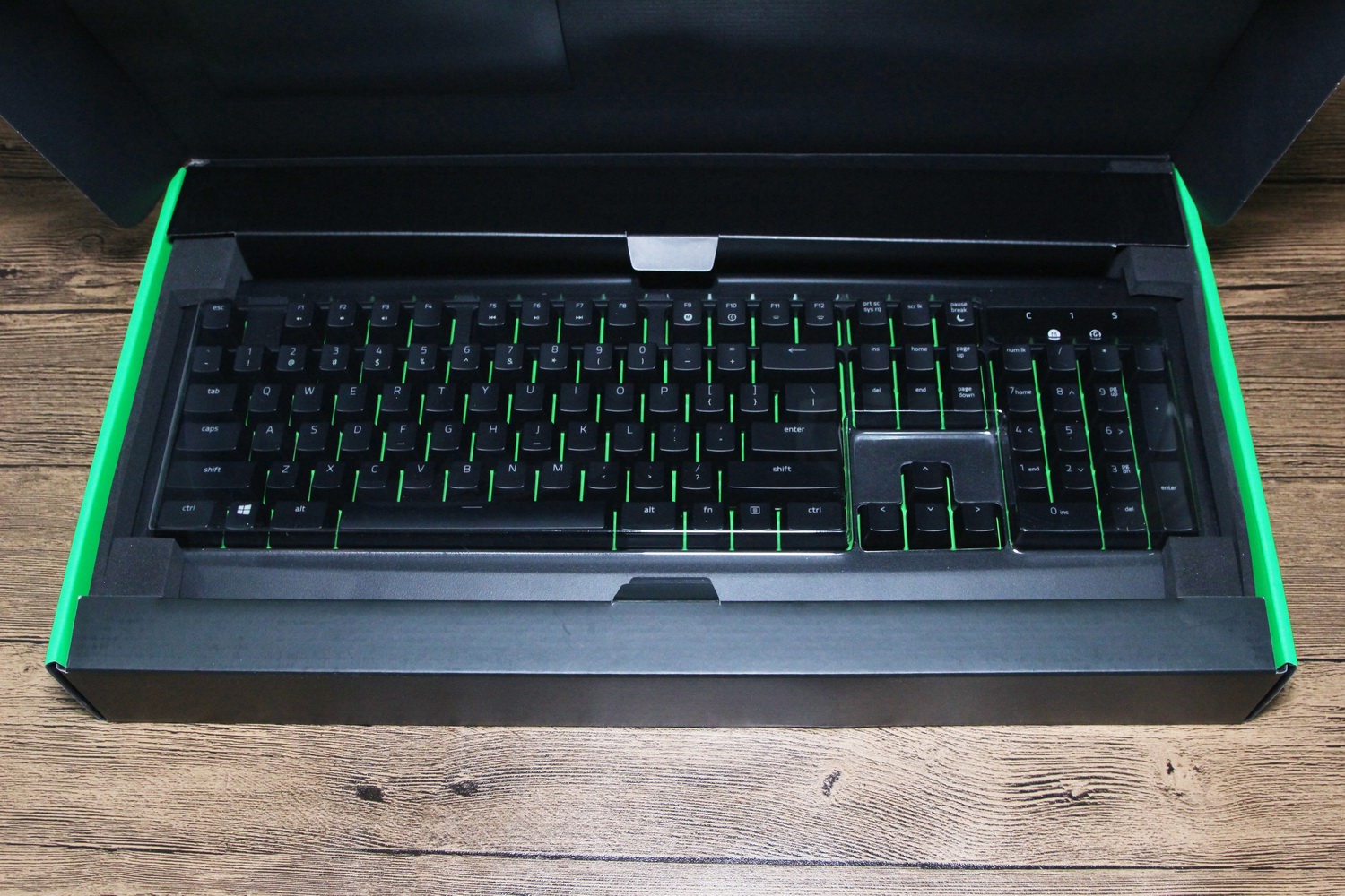 雷蛇黑寡妇蜘蛛精英版键盘测评,雷蛇黑寡妇蜘蛛键盘108测评