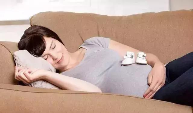 明明怀孕了又来月经了怎么回事,明明怀孕了还来大姨妈怎么回事