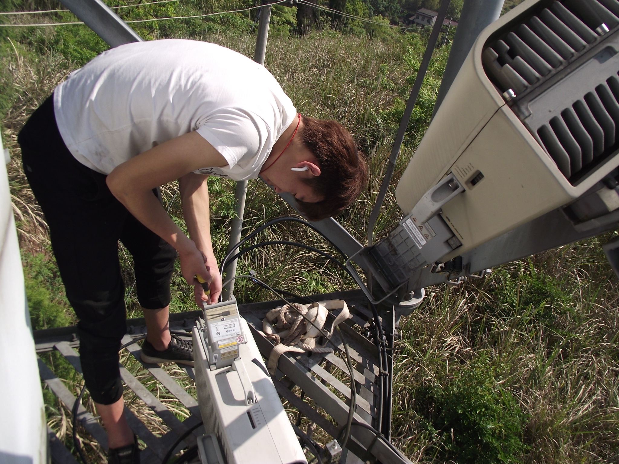 基站维护员学徒,辛苦的后勤维修工