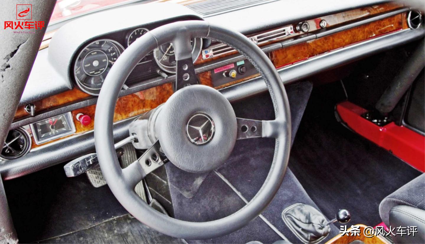 奔驰红猪amggtr,奔驰amg的车