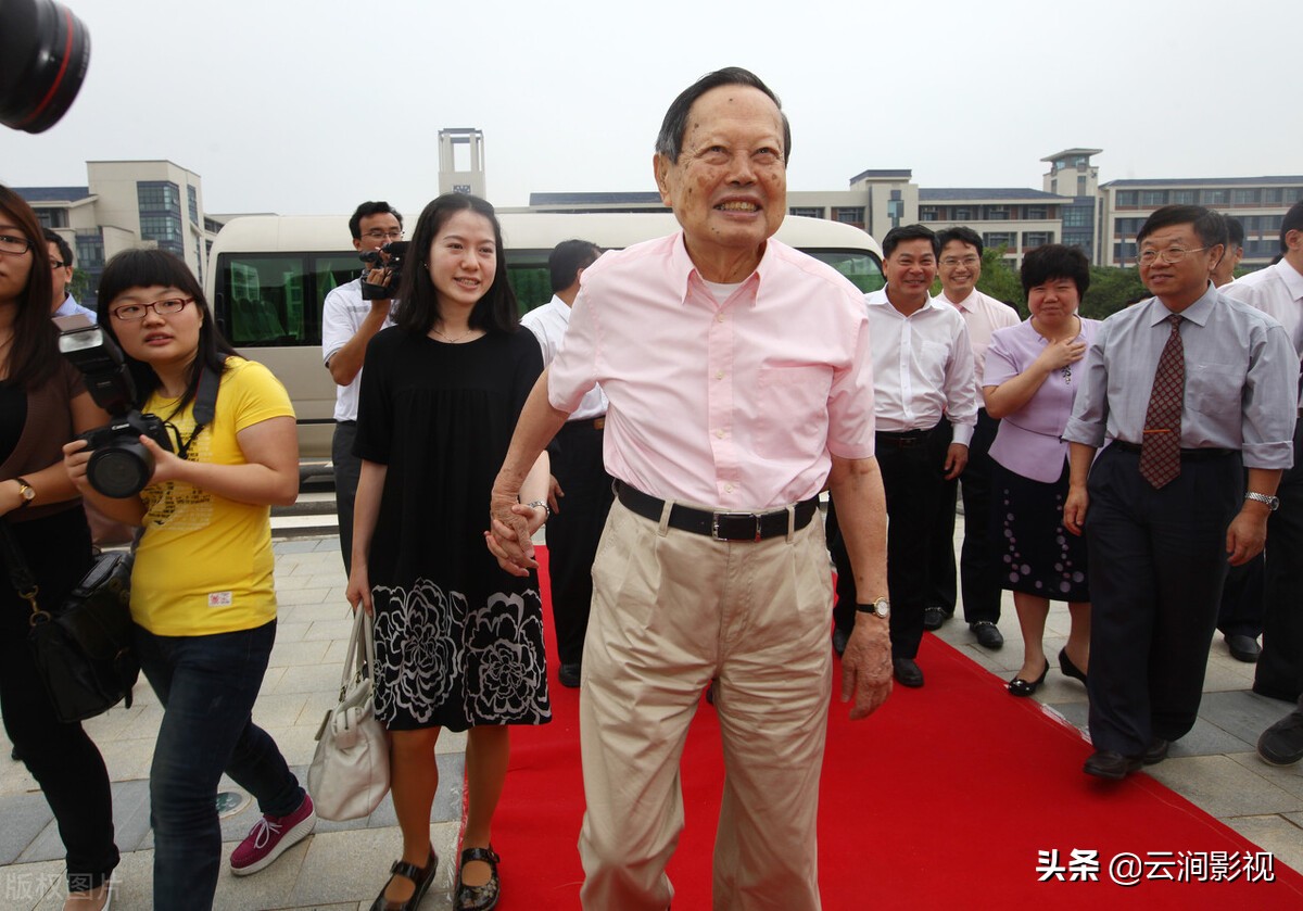 翁帆和杨振宁靠什么维持婚姻,翁帆和杨振宁结婚的真正原因