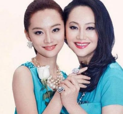 宋佳叛逆往事被揭露,59岁宋佳近况如何