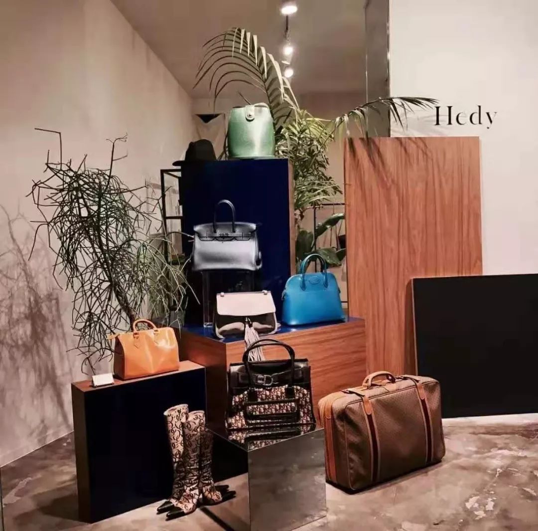 日本中古店必买lv,买lv好还是chanel好