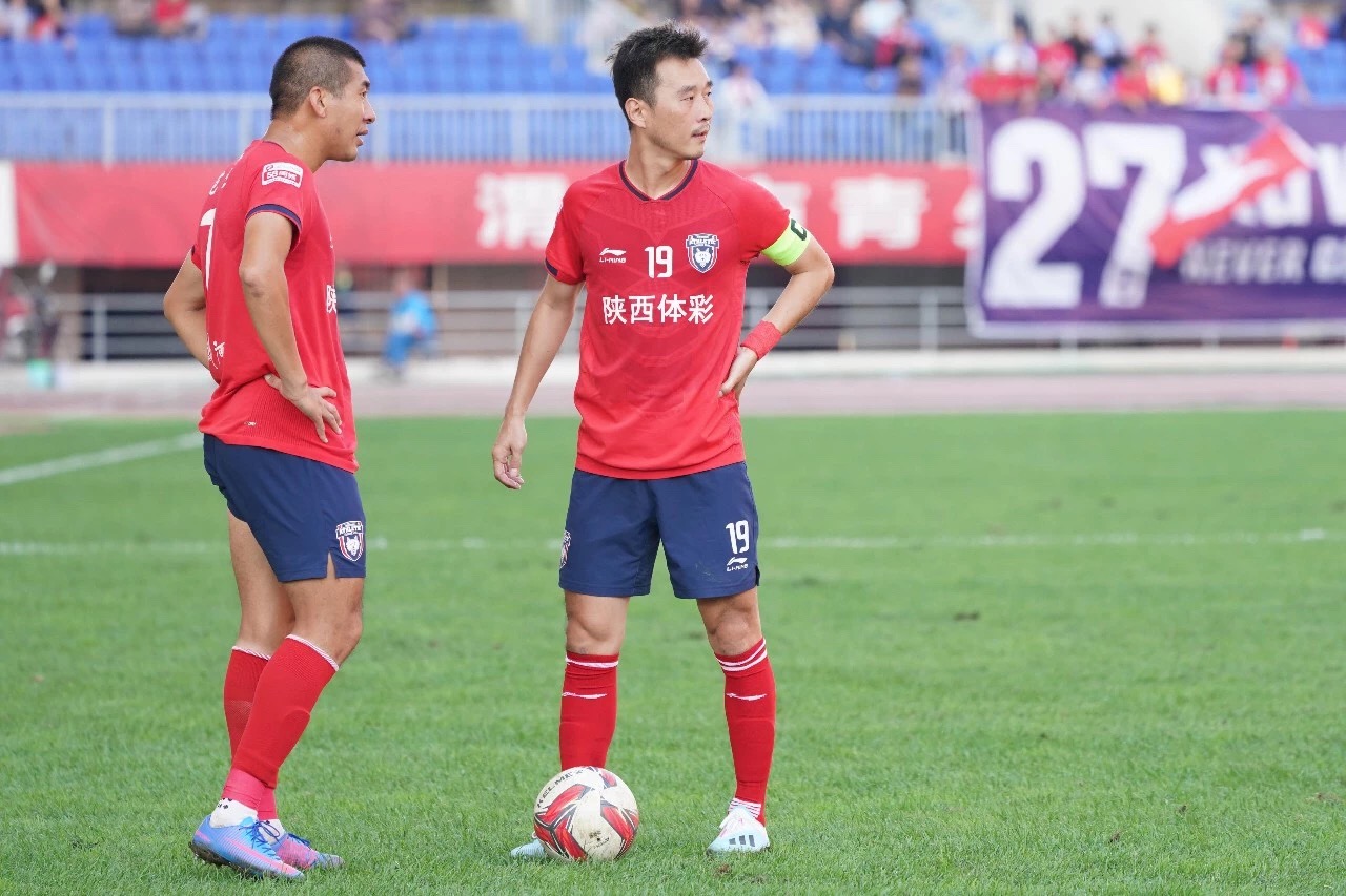 欧沃耶利中甲金靴,欧沃耶利主场首秀