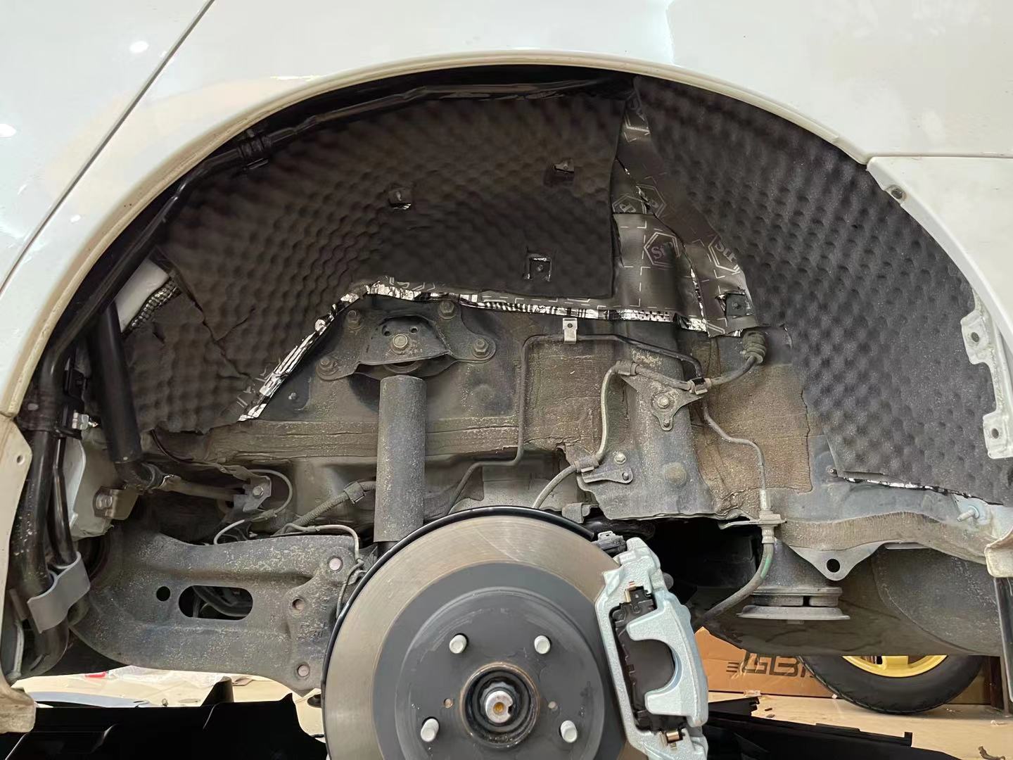 汽车隔音喷涂隔音效果好吗,汽车隔音材料隔音效果排名