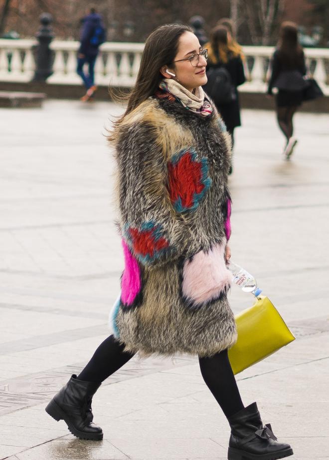 皮草大衣怎么搭配洋气短款,皮草大衣高级穿搭