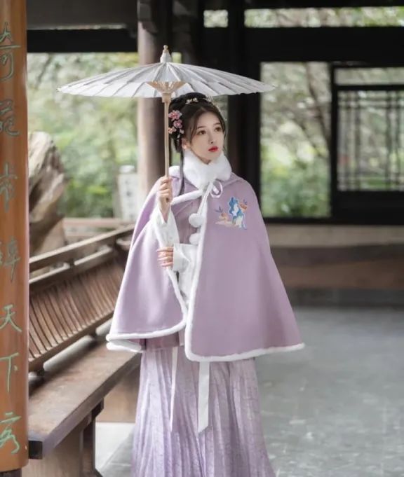 买了汉服不敢穿出门怎么办,买了汉服穿不上