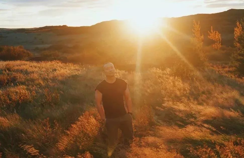 他拥有60万粉丝,走了十几个国家,终于明白了旅行的真正意义