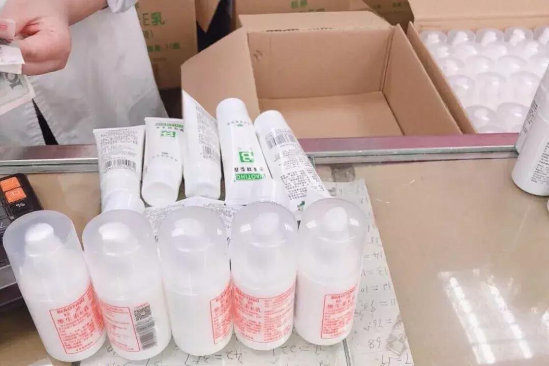 小红书推荐平价好用粉底液,小红书点赞上万有用吗