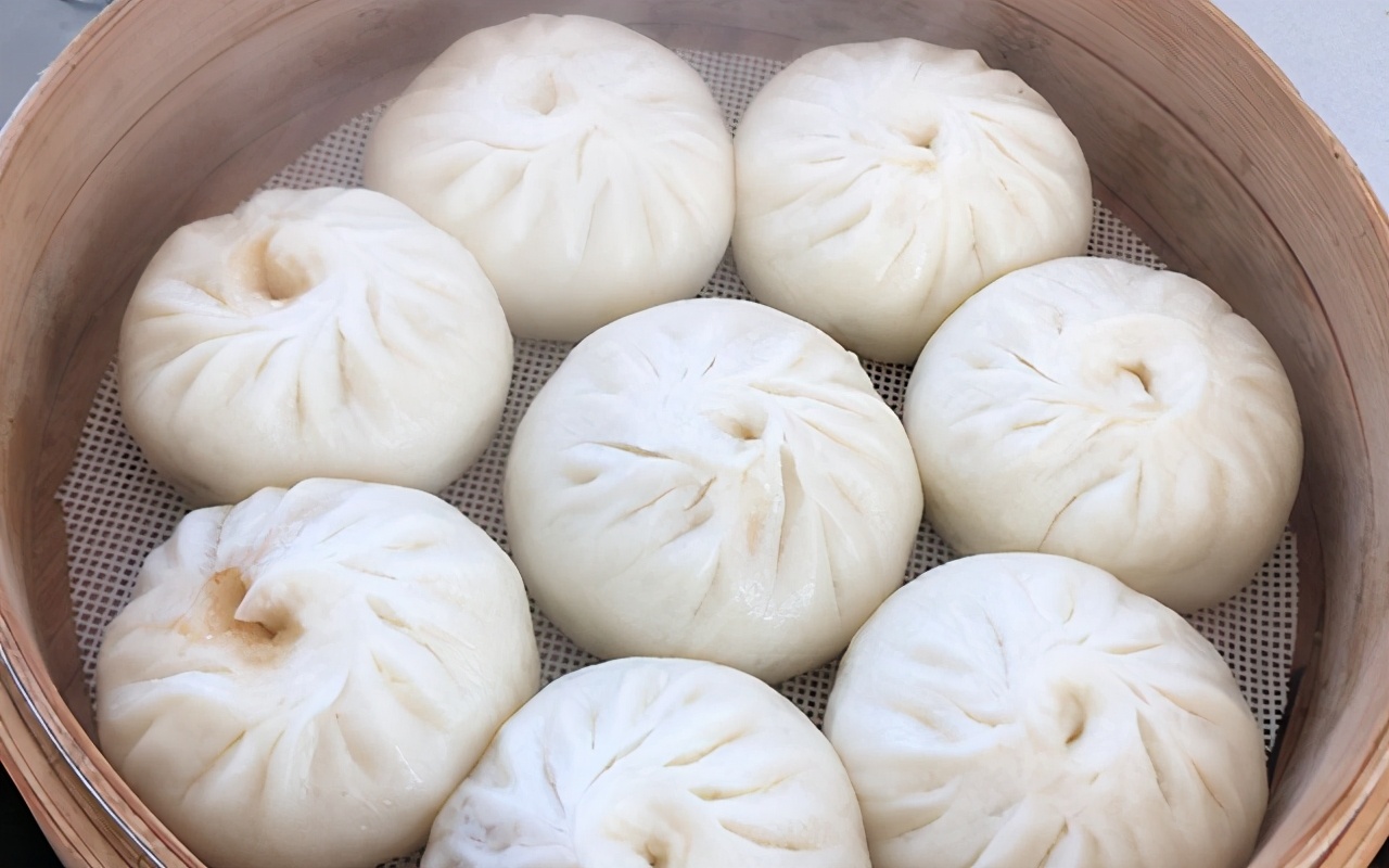 蒸发面肉包子怎么发面,蒸肉包子简单好吃的秘诀和面调馅