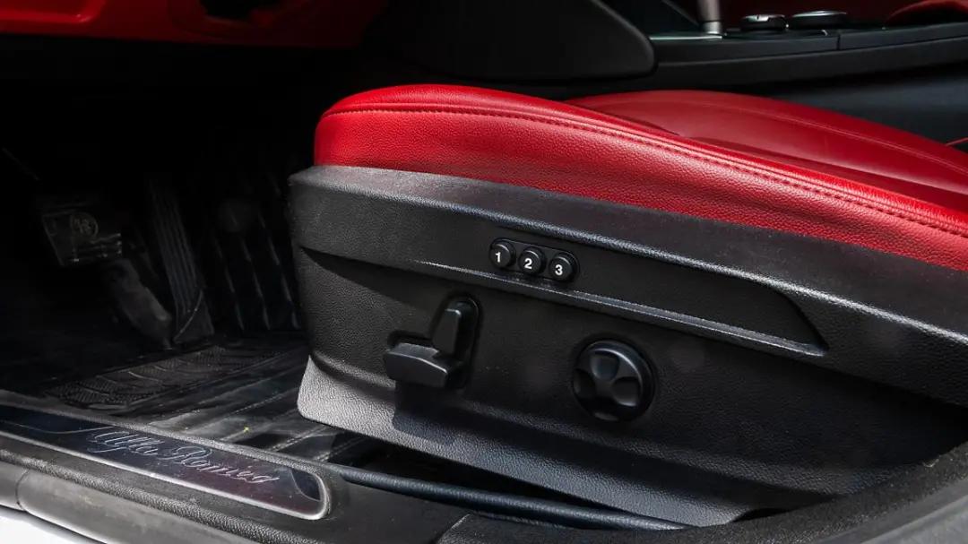 意大利风情满载的阿尔法罗密欧Giulia,还有个名字叫做“勇气”