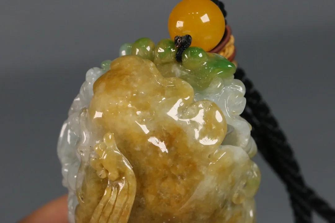 翡翠挂件分享,分享几款翡翠