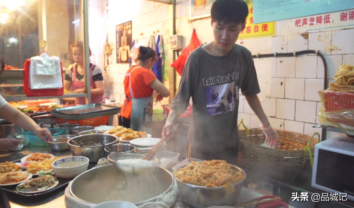 梧州必吃小吃,广西梧州小吃美食一条街