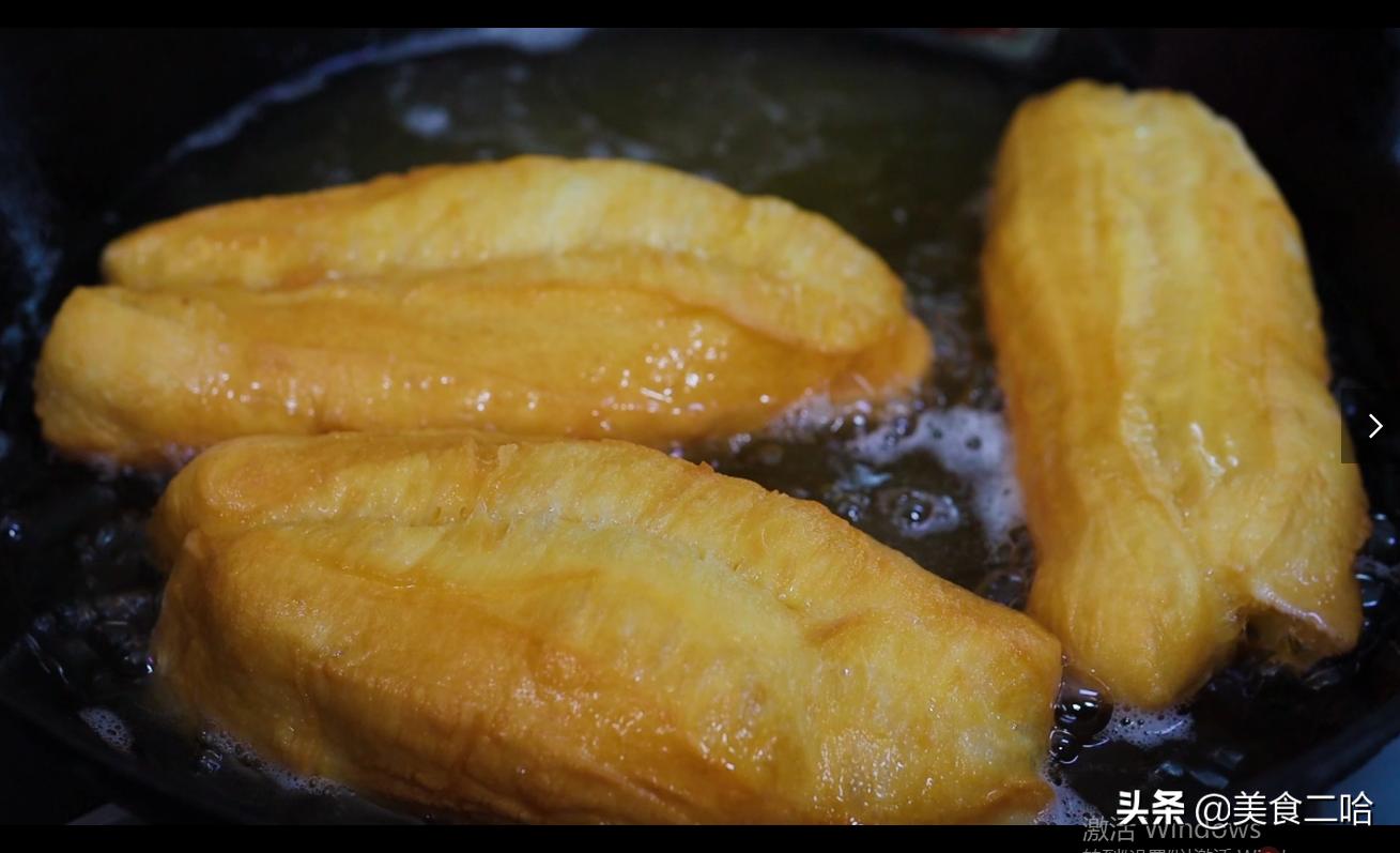 炸油条一斤面放多少脆皮油条粉,用脆皮油条膨松剂炸油条的方法