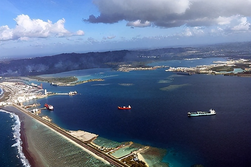 关岛人的悲歌，被誉为自由天堂的关岛，却沦为美国非正式领土