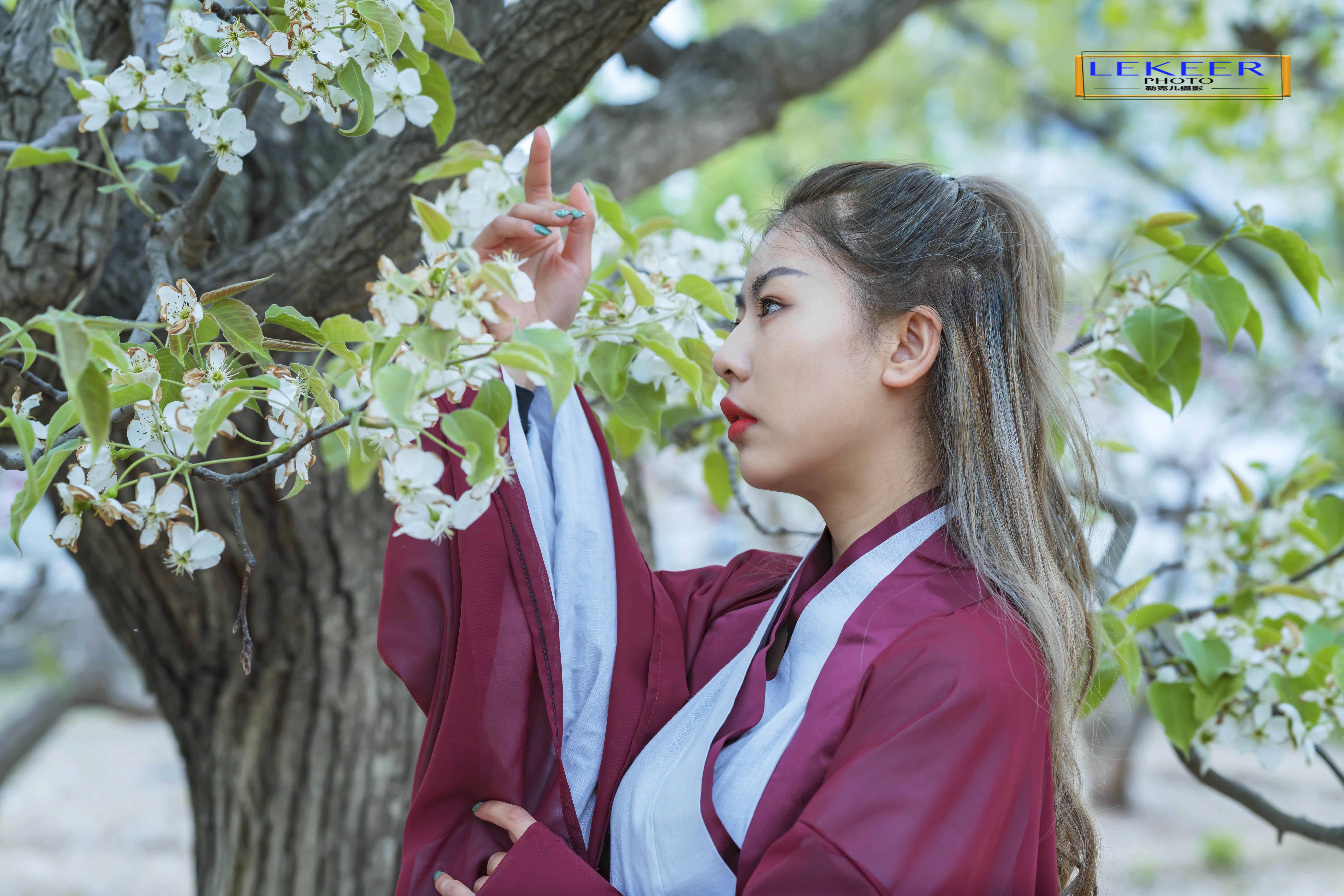 大西北戈壁滩怎么形成的,我国西北地区大戈壁滩形成原因