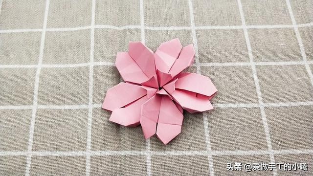 纸折樱花简单,立体五瓣樱花折纸