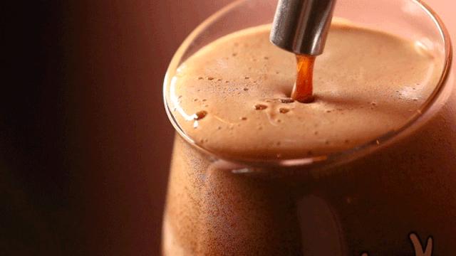 深圳水龙头酒吧，被空姐占领了