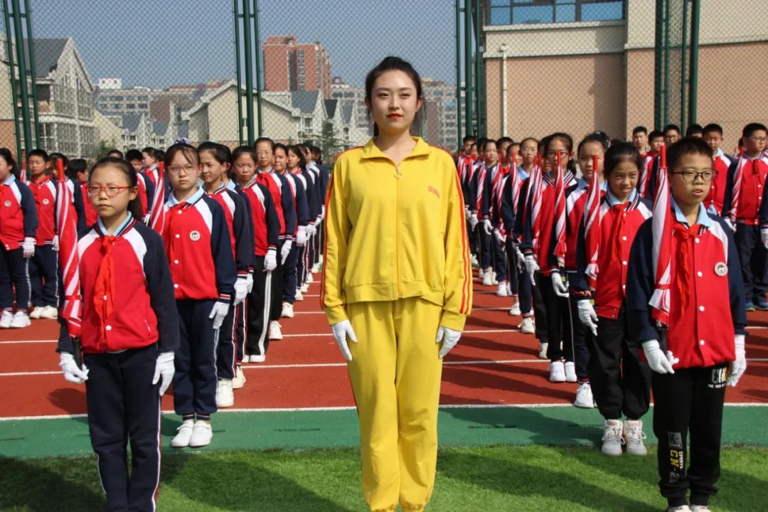 庆祝建党百年大型排舞展演西安,建党100周年校园啦啦操比赛