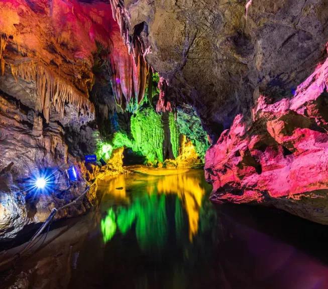 重庆古溶洞,重庆第一大溶洞