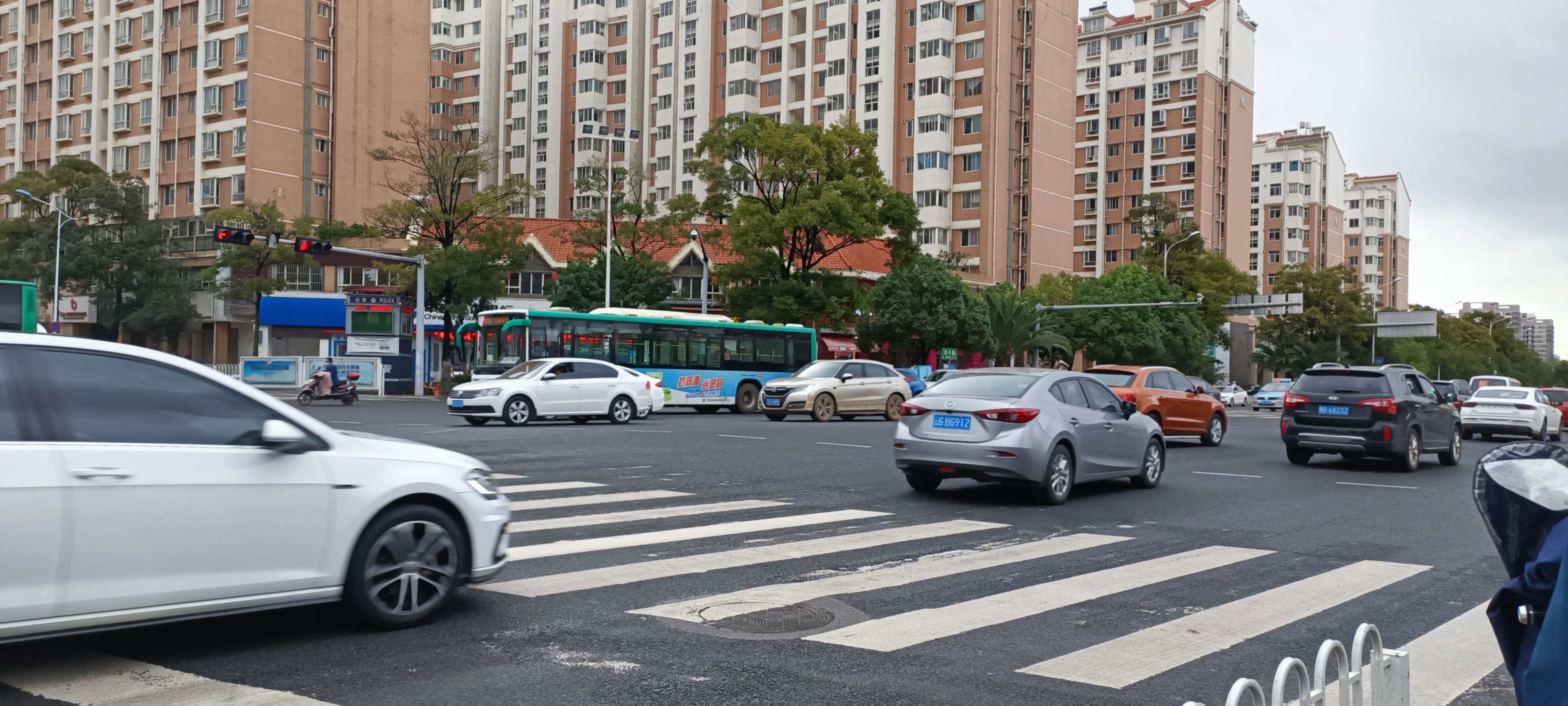 昆明汽车过户费用标准最新,昆明汽车异地提档过户流程