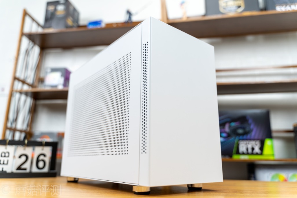 先马趣造白色装机方案,先马趣造im白色机箱