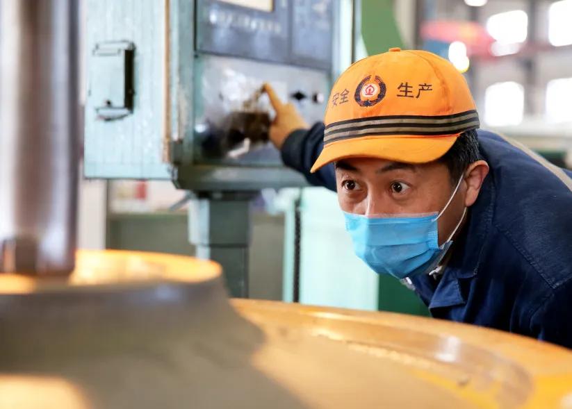 战疫情保春运铁路警察在行动,抗击疫情守护平安摄影征稿