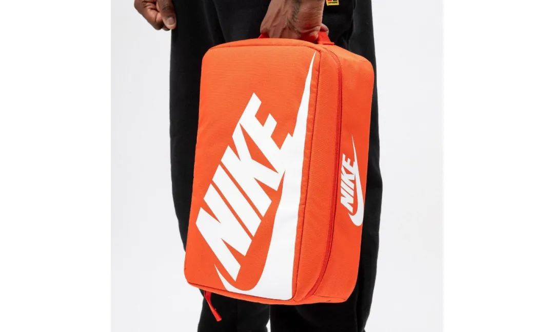 fentybeauty鏂板搧绮夊簳,fentybeauty鏂版