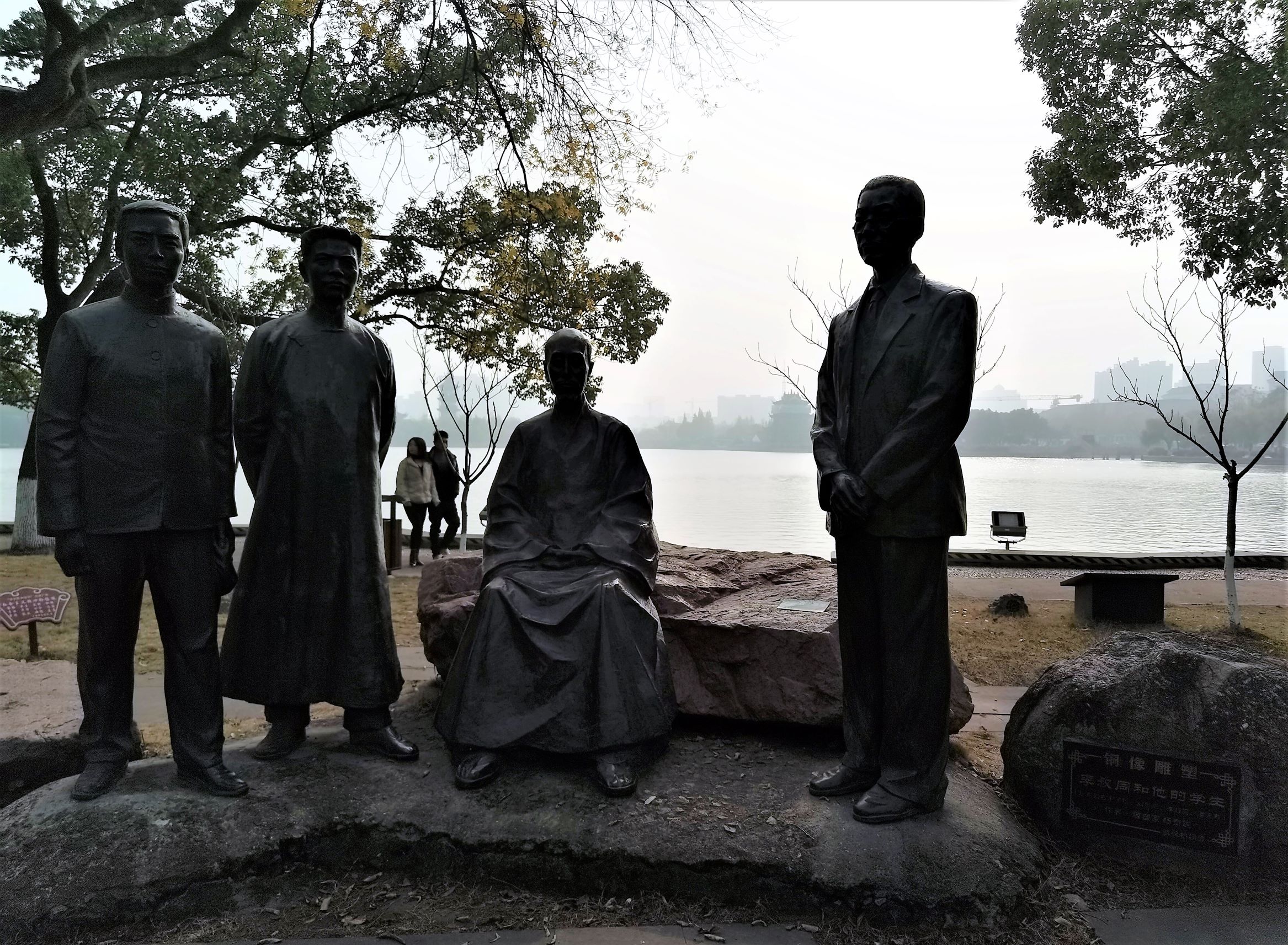 送别长亭外古道边芳草碧连天原唱,送别歌曲长亭外古道边芳草碧连天