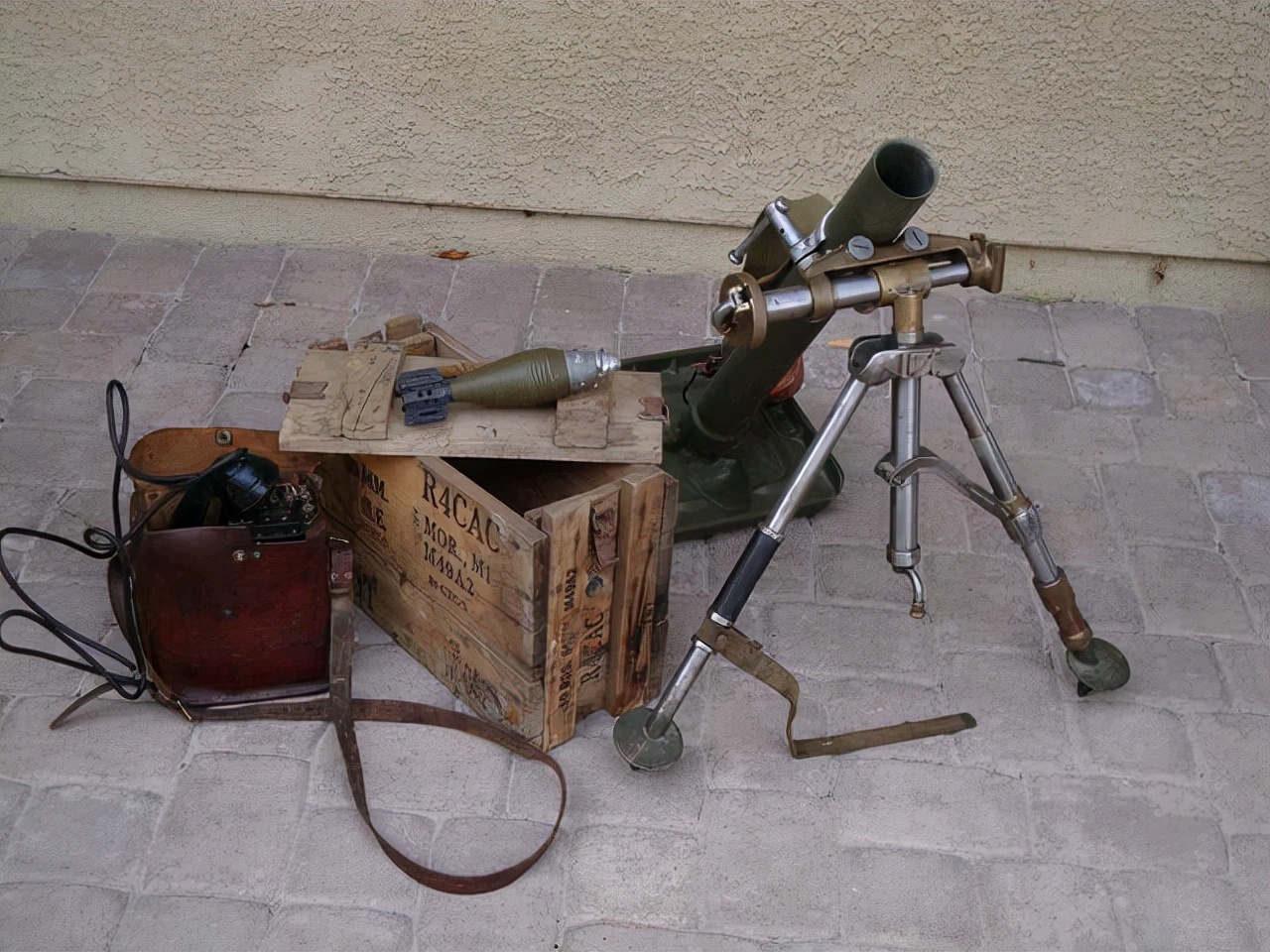 新四军主力团造出重炮，粟裕看过后摇头：这能用吗