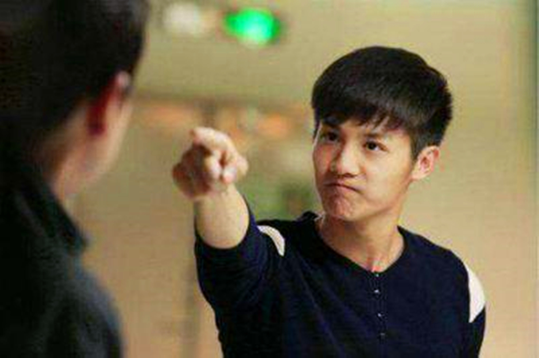 孩子脾气暴躁不认真学习怎么办,青春期女孩暴躁易怒家长怎么办