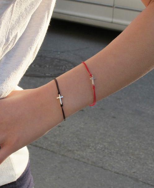 韩国百搭小黑裙的短款,韩国饰品品牌排行榜