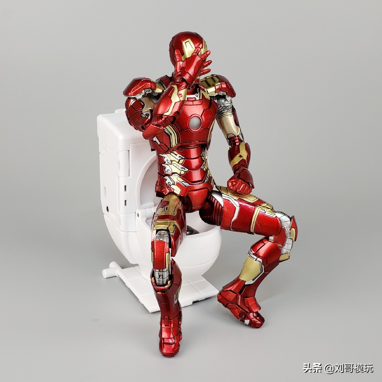 太好玩了！可以变成马桶的玩具你见过吗？