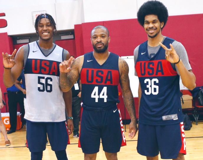 一人伤退，两人出战成疑！波波维奇心里苦啊，梦之队终于该醒了