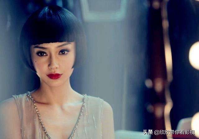 迪丽热巴丸子头加蝴蝶结发型,迪丽热巴同款发型双丸子头