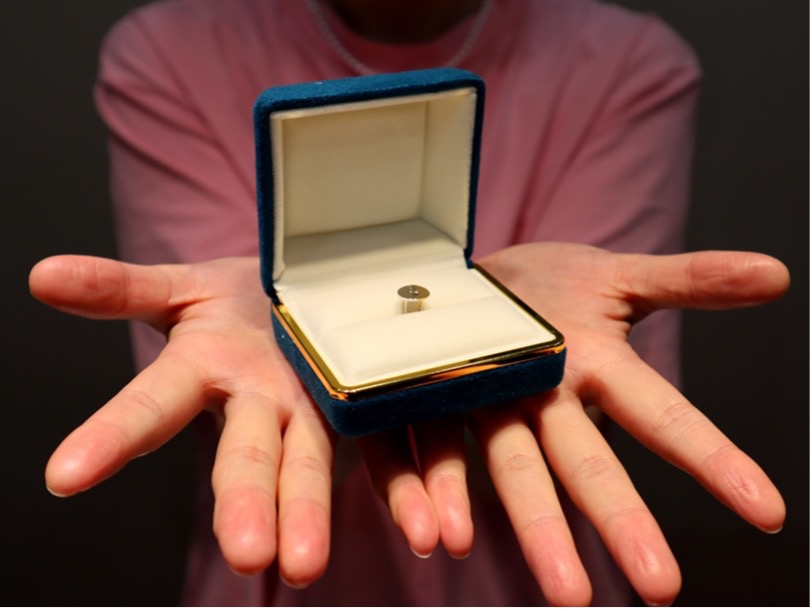 切切耳钉创始人王承砚：用一条线，作珠宝领域的“文创极客”