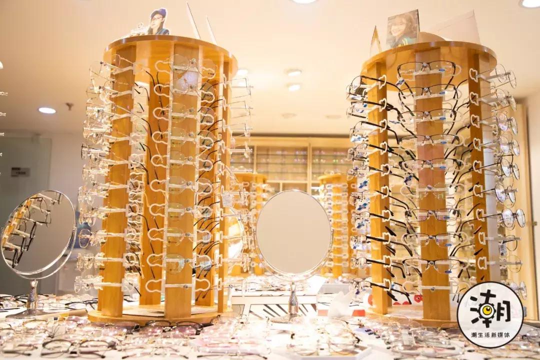 成都实惠眼镜店推荐,成都市眼镜店人气推荐