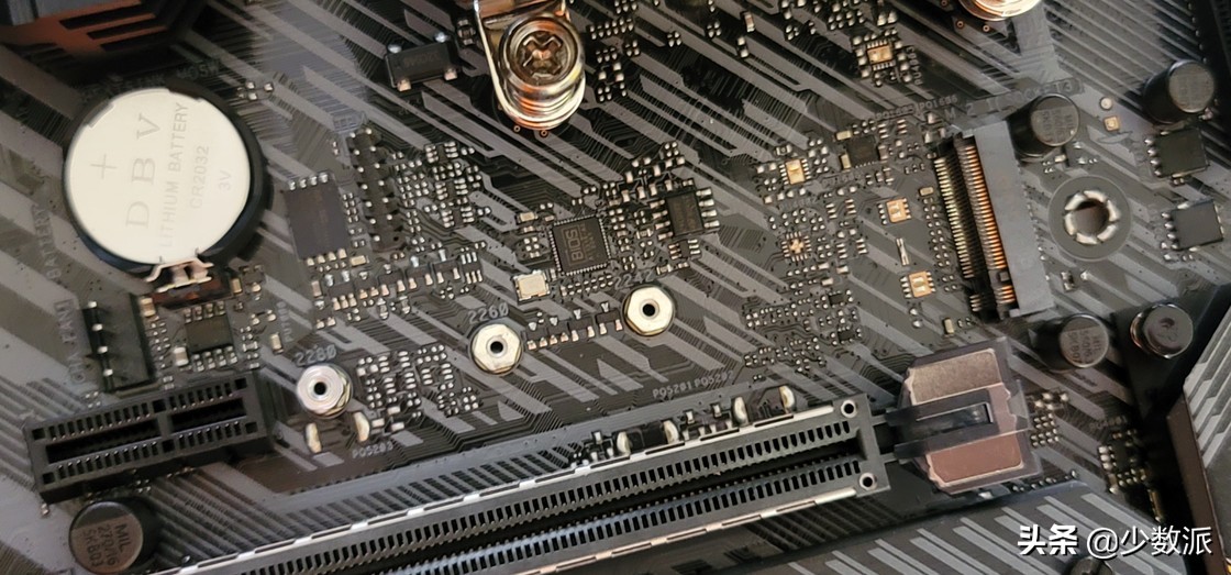 怎么看懂ssd固态硬盘数据,固态硬盘存储大小规格怎么选择