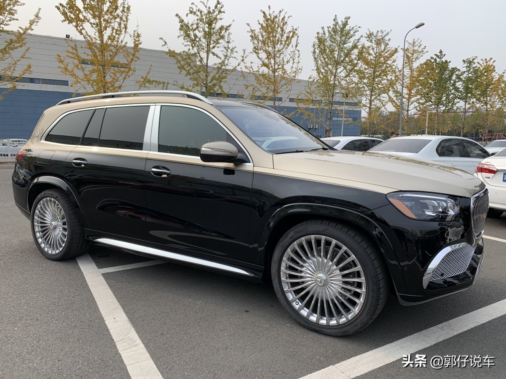 奔驰天花板s600,聊聊不一样的奔驰迈巴赫gls600