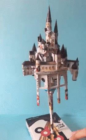 日本小哥自称“空箱职人”,靠着废纸盒办展览