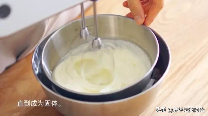 提拉米苏不用隔热打发蛋黄的方法,提拉米苏放蛋黄有什么用