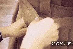 怎么绑风衣后腰带,男士风衣后面腰带怎么系