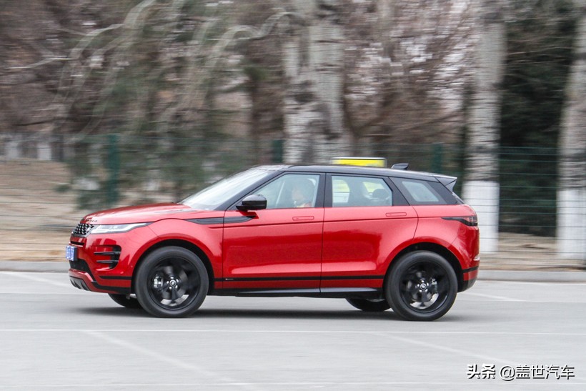 路虎揽胜极光却是个鲜活的例外,路虎揽胜极光刚性车身