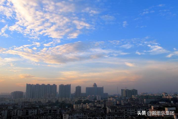 新型游泳池设备多少钱,新式游泳池设备