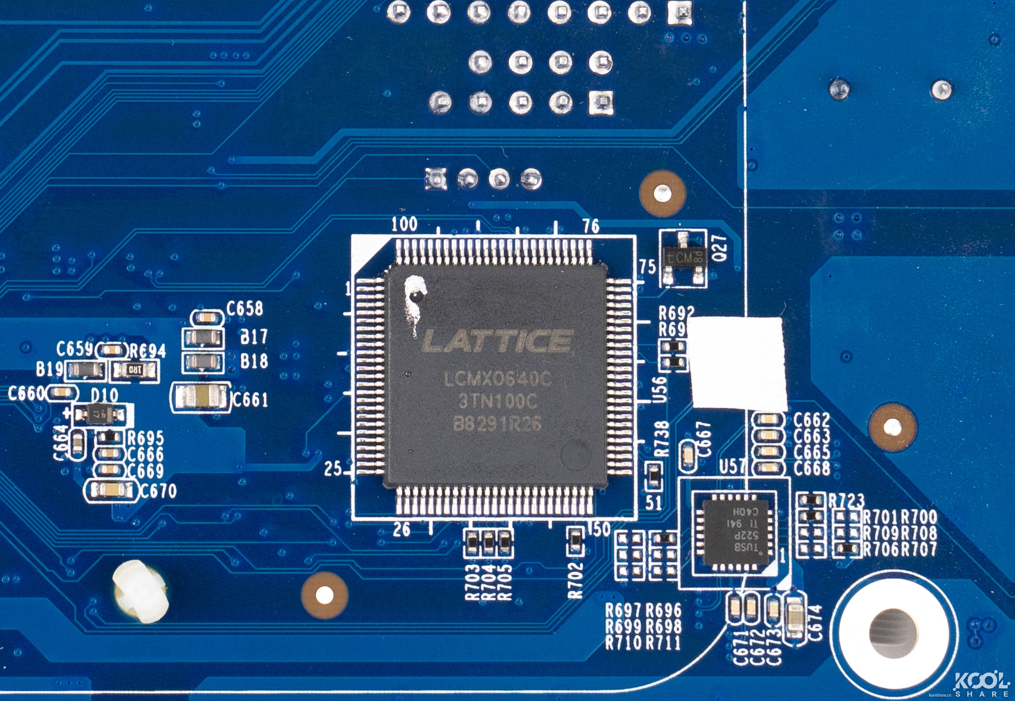 经济型9盘位NAS,QNAPTVS-951N开箱拆解评测