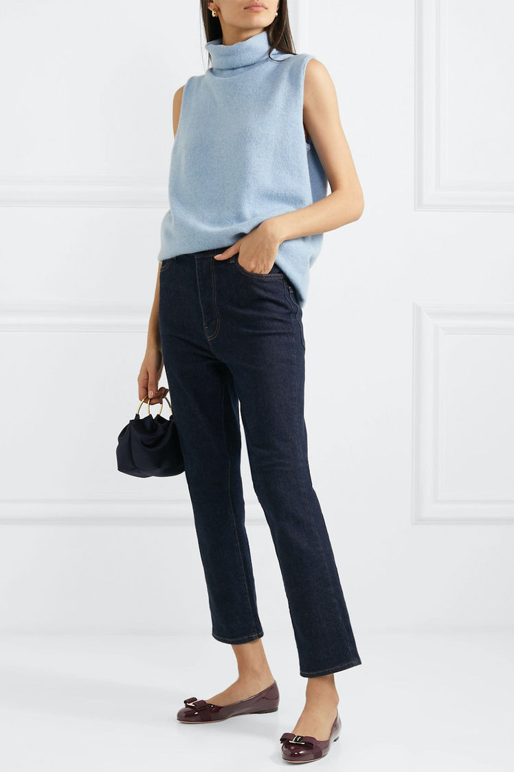 年底跑趴高跟鞋太痛？这十个平底鞋品牌优雅加分显腿长，值得投资