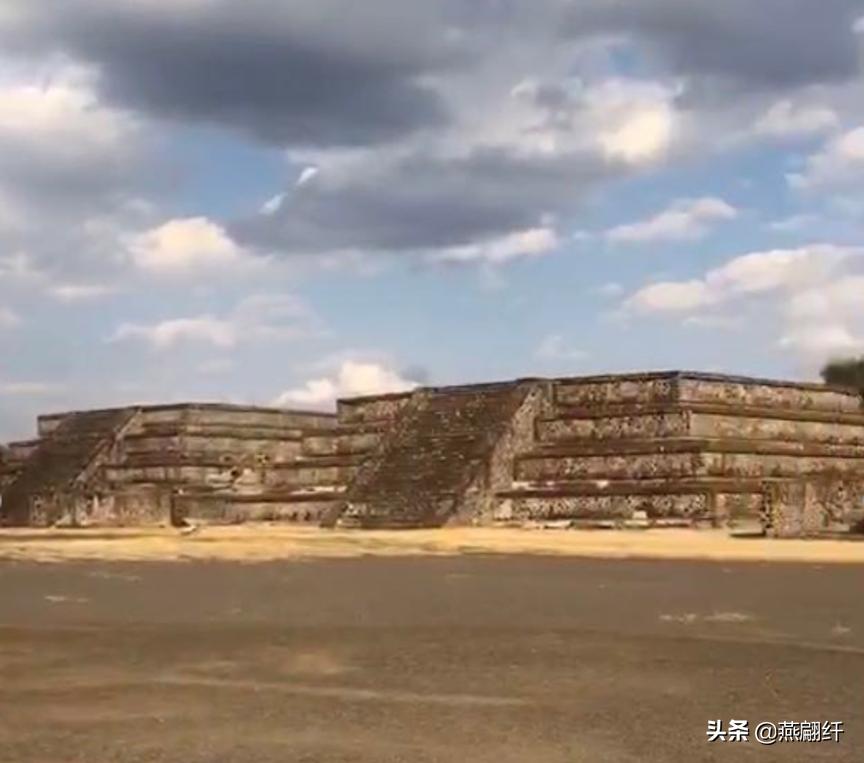 “踏迹古文明、晓看日月辉”— 除夕墨西哥金字塔一日游记