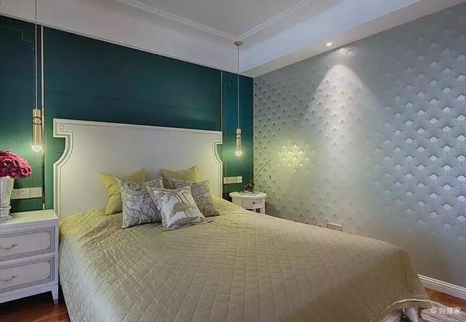 他家像宫殿！巨型水晶灯，黄金瓷砖，金碧辉煌，住上一晚值了