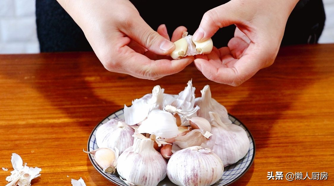 腌腊八蒜的正确方法和步骤,腌腊八蒜的正确方法窍门